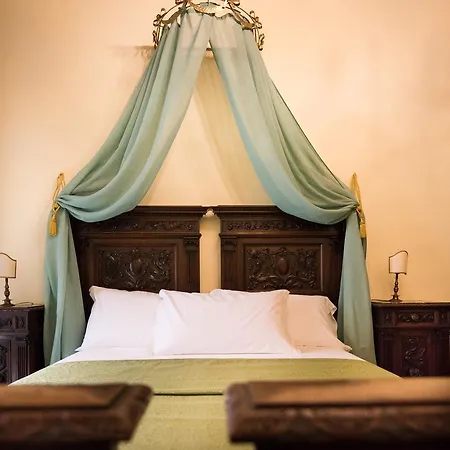 Couette-café All'ombra Della Torre Only 3*