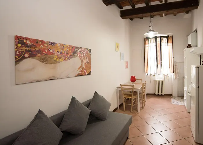 All'ombra Della Torre Only 3*