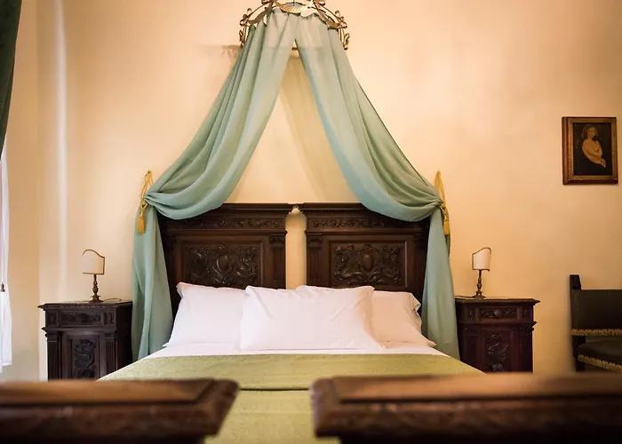 All'ombra Della Torre Only Bed & Breakfast
