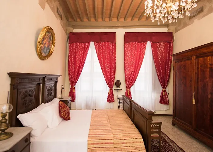All'ombra Della Torre Only Bed & Breakfast Siena